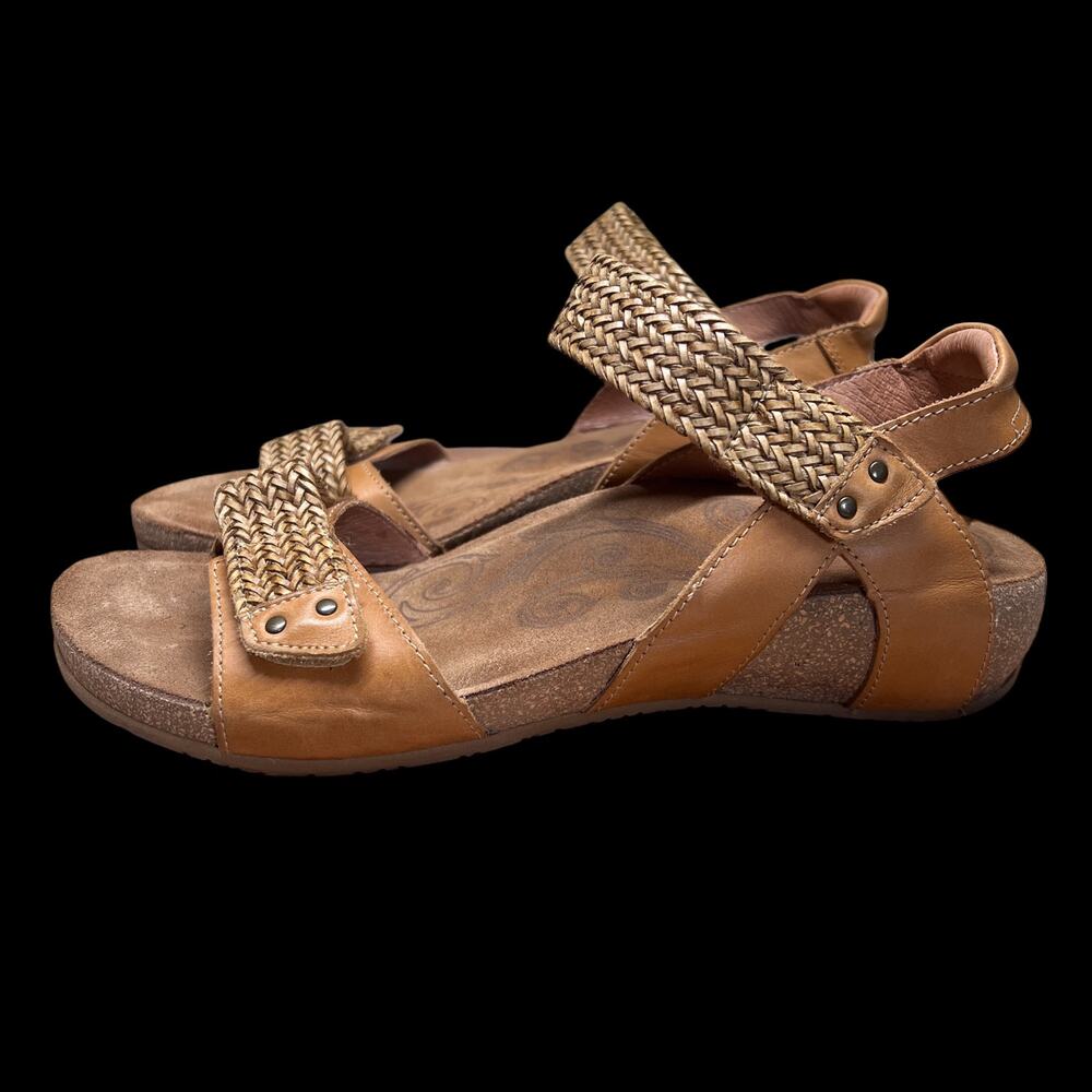 Taos Bonnie Women's 10-10.5 Strap Braided Wedge Sandals Leather Cork Adjustable